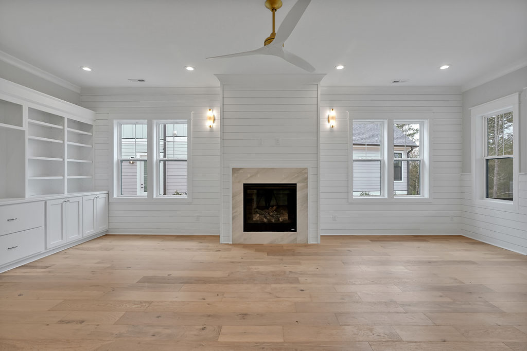 Gallery Images