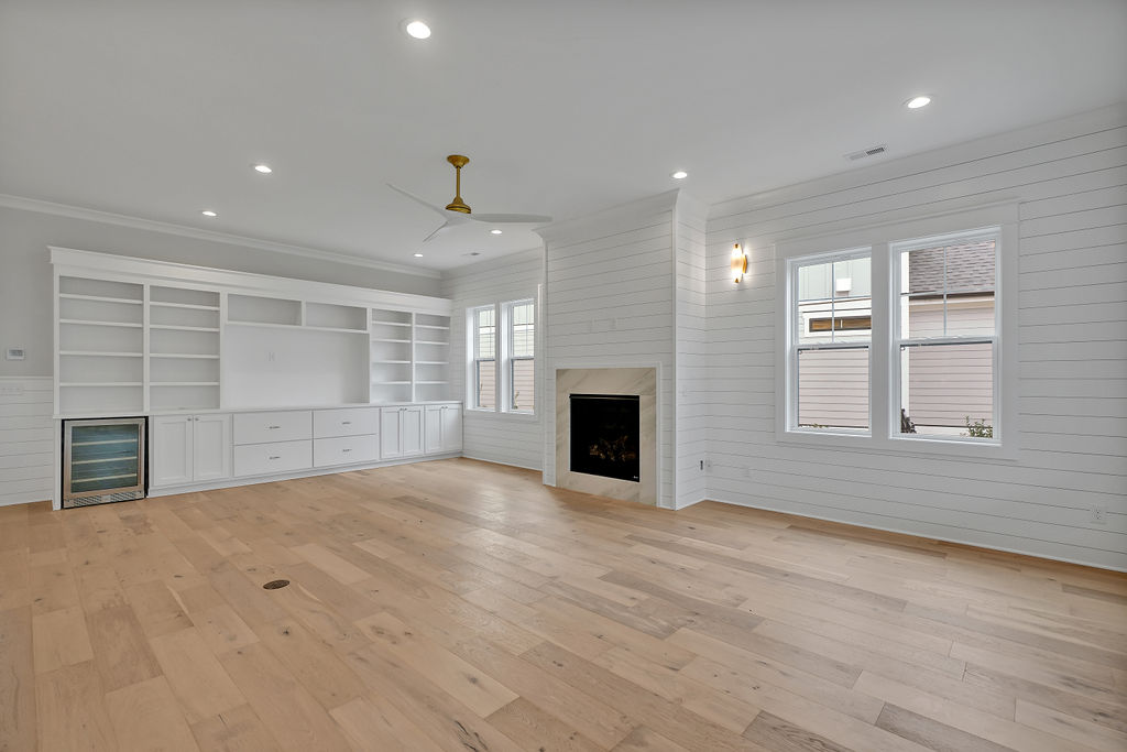 Gallery Images