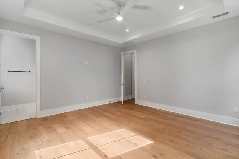 Gallery Images